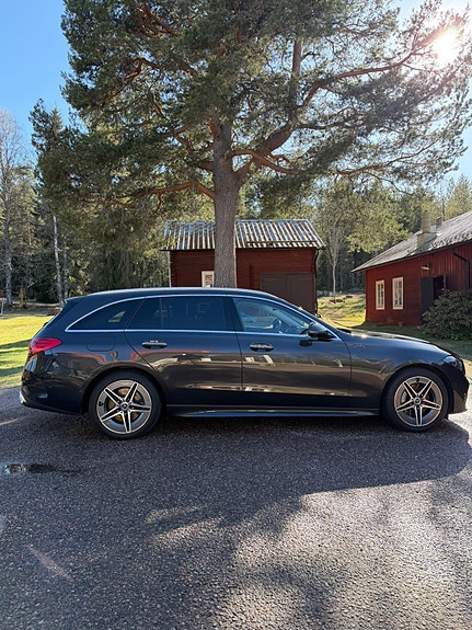 Mercedes-Benz C300 e 2 of 8