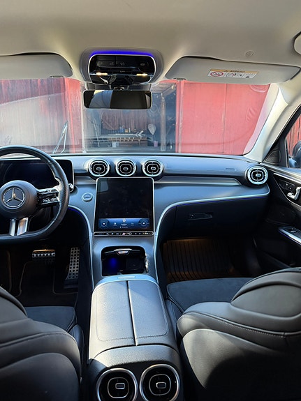 Mercedes-Benz C300 e 8 of 8