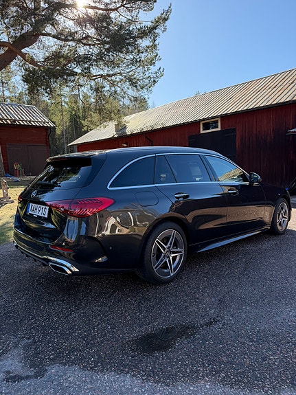 Mercedes-Benz C300 e 3 of 8