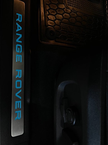 Land Rover Range Rover Evoque 27 of 27
