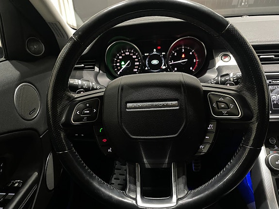 Land Rover Range Rover Evoque 22 of 27