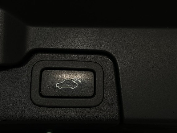 Land Rover Range Rover Evoque 26 of 27