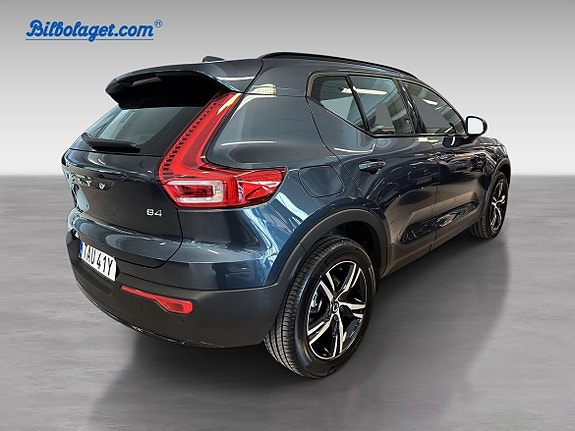 Volvo XC40 5 of 11