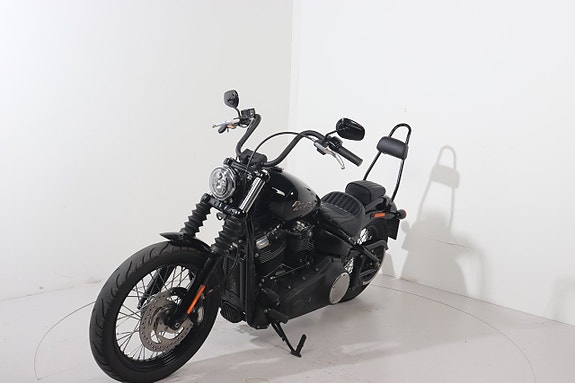 Harley-Davidson Street Bob 1.7 Milwaukee-Eight 4 of 6