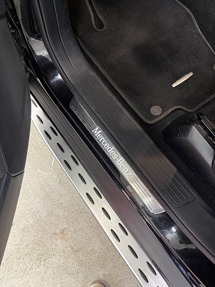 Mercedes-Benz GLE500 e 3 of 8