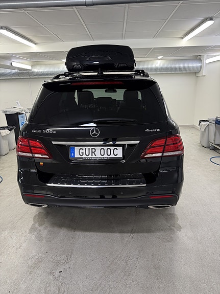 Mercedes-Benz GLE500 e 7 of 8