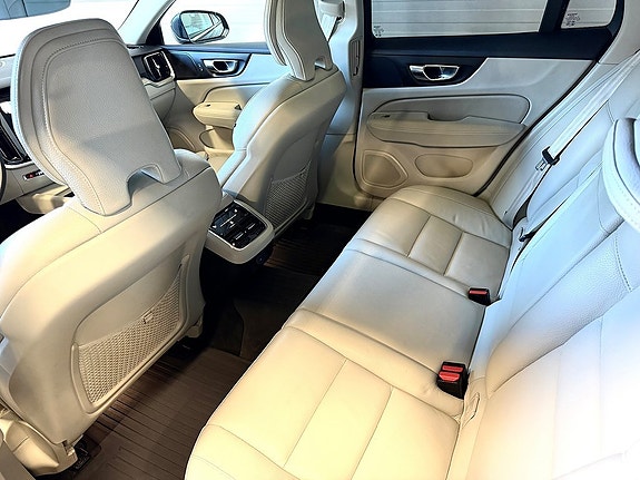 Volvo V60 15 of 21