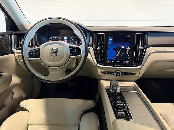 Volvo V60 12 of 21