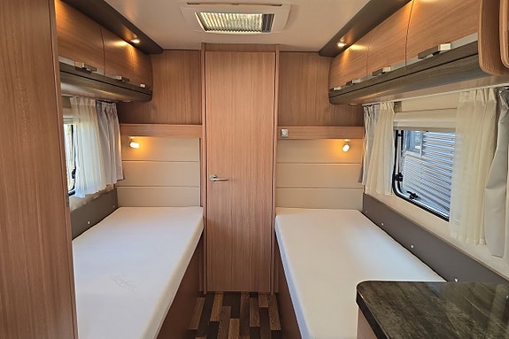 Knaus 700 Sky Ti 150hk, Låga långbäddar, Fukttestad, Nyservad, 3500kg 12 of 30