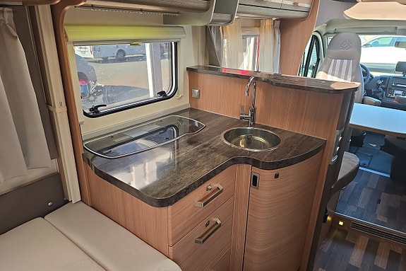 Knaus 700 Sky Ti 150hk, Låga långbäddar, Fukttestad, Nyservad, 3500kg 17 of 30