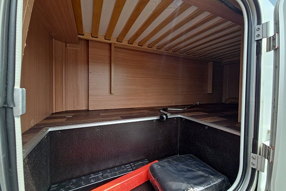 Knaus 700 Sky Ti 150hk, Låga långbäddar, Fukttestad, Nyservad, 3500kg 26 of 30