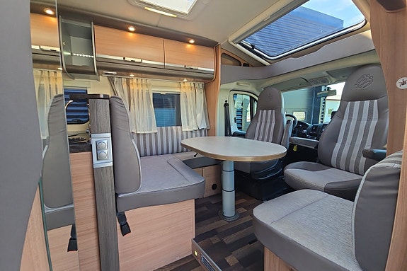 Knaus 700 Sky Ti 150hk, Låga långbäddar, Fukttestad, Nyservad, 3500kg 9 of 30