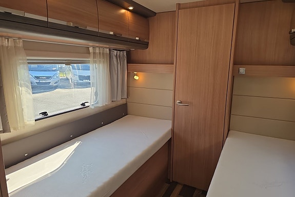 Knaus 700 Sky Ti 150hk, Låga långbäddar, Fukttestad, Nyservad, 3500kg 14 of 30