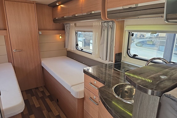 Knaus 700 Sky Ti 150hk, Låga långbäddar, Fukttestad, Nyservad, 3500kg 15 of 30