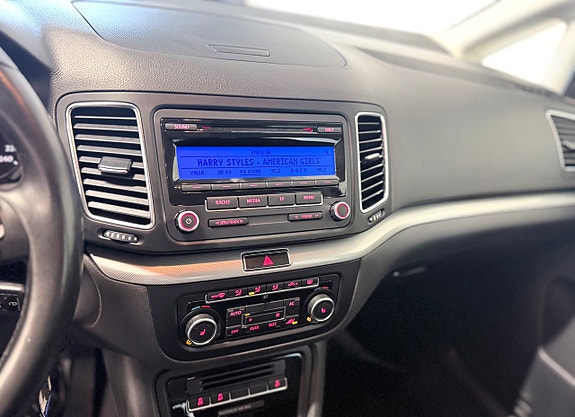 Volkswagen Sharan 9 of 14