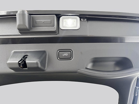 Kia EV6 14 of 17