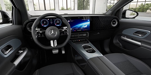 Mercedes-Benz GLA250 5 of 11