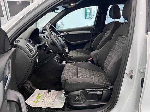 Audi Q3 20 of 24