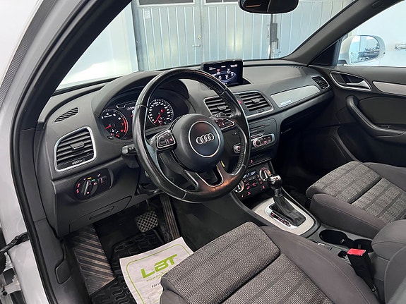 Audi Q3 18 of 24