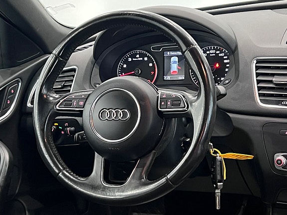Audi Q3 13 of 24