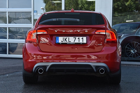 Volvo S60 7 of 26