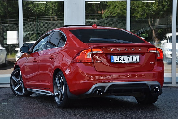 Volvo S60 5 of 26