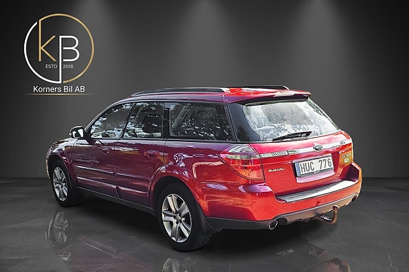 Subaru Outback 3 of 11