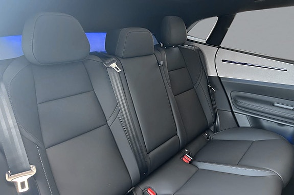 Polestar 4 14 of 14