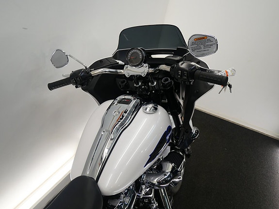 Harley-Davidson Low Rider ST - Specialpris! FXLRST 5 of 5