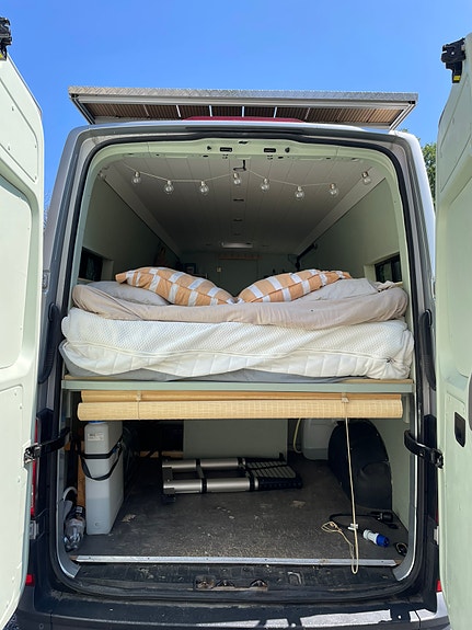 Volkswagen Crafter 11 of 14