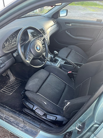 BMW 318i 6 of 9