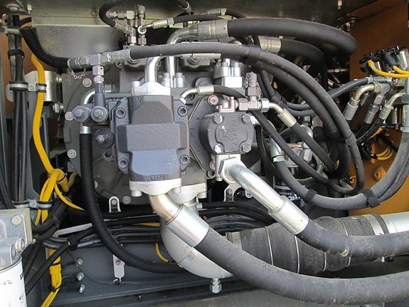 Liebherr R924 G8 15 of 20