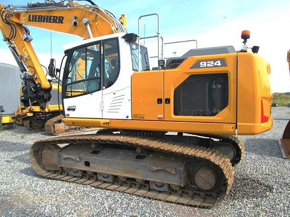 Liebherr R924 G8 4 of 20