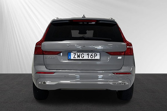 Volvo XC60 2 of 10