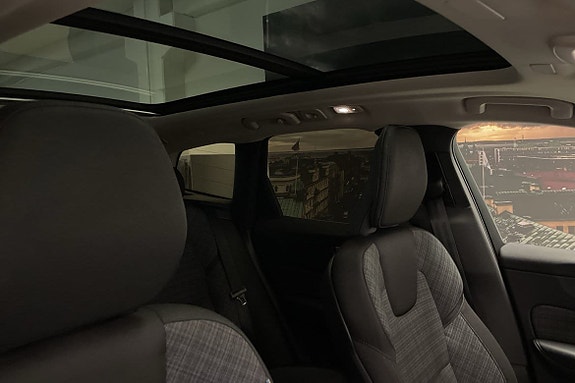Volvo XC60 8 of 10