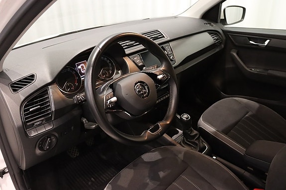 Skoda Fabia 9 of 18