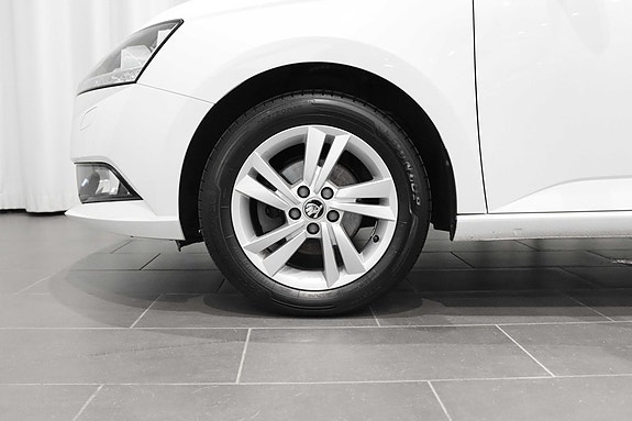 Skoda Fabia 6 of 18