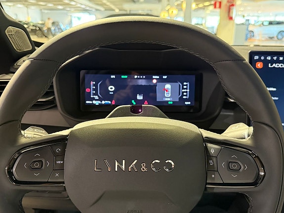 Lynk & Co 01 16 of 16