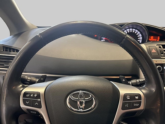 Toyota Verso 14 of 18