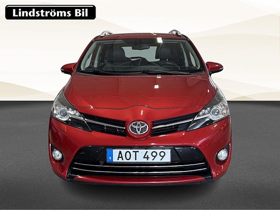 Toyota Verso 8 of 18