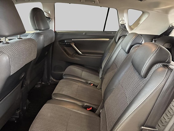 Toyota Verso 10 of 18