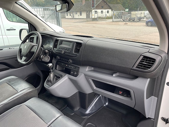 Peugeot Expert 8 of 30