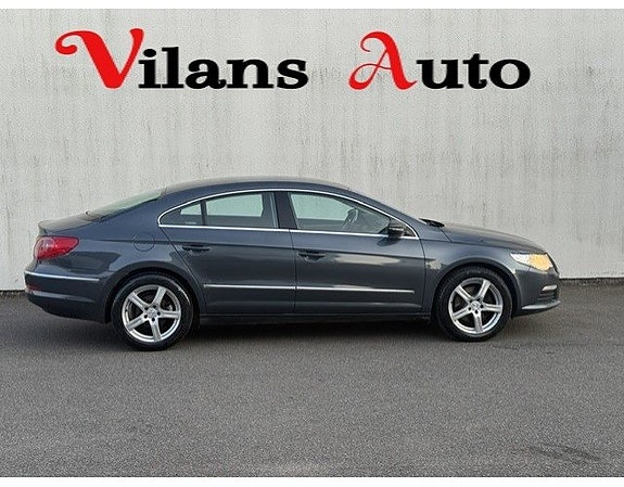Volkswagen Passat CC 4 of 14