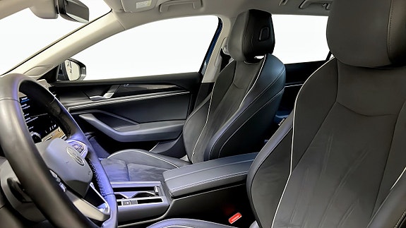 Volkswagen Passat 8 of 23
