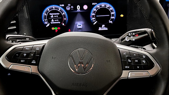 Volkswagen Passat 20 of 23
