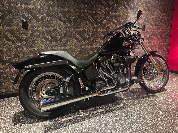 Harley-Davidson Night Train Softail 3 of 4