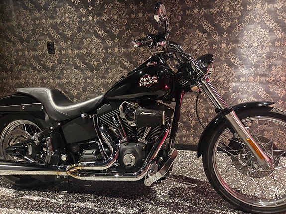 Harley-Davidson Night Train Softail 4 of 4