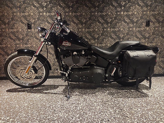 Harley-Davidson Night Train Softail 2 of 4