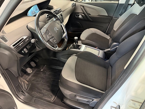 Citroen C4 Picasso 12 of 22