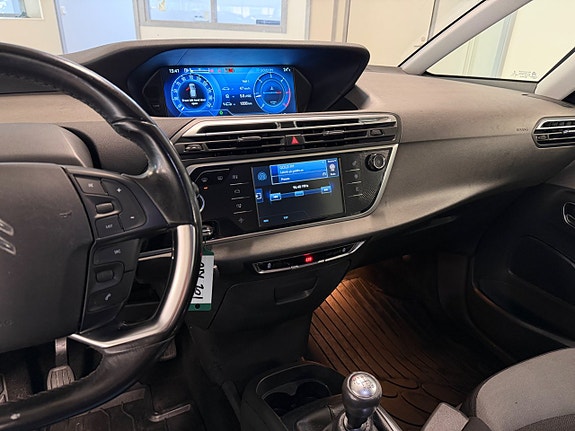 Citroen C4 Picasso 15 of 22